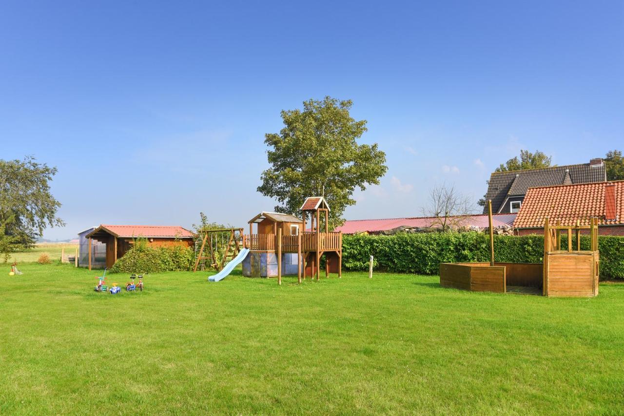 Ferienwohnungen Im Haus Flinthoern Neuharlingersiel Esterno foto