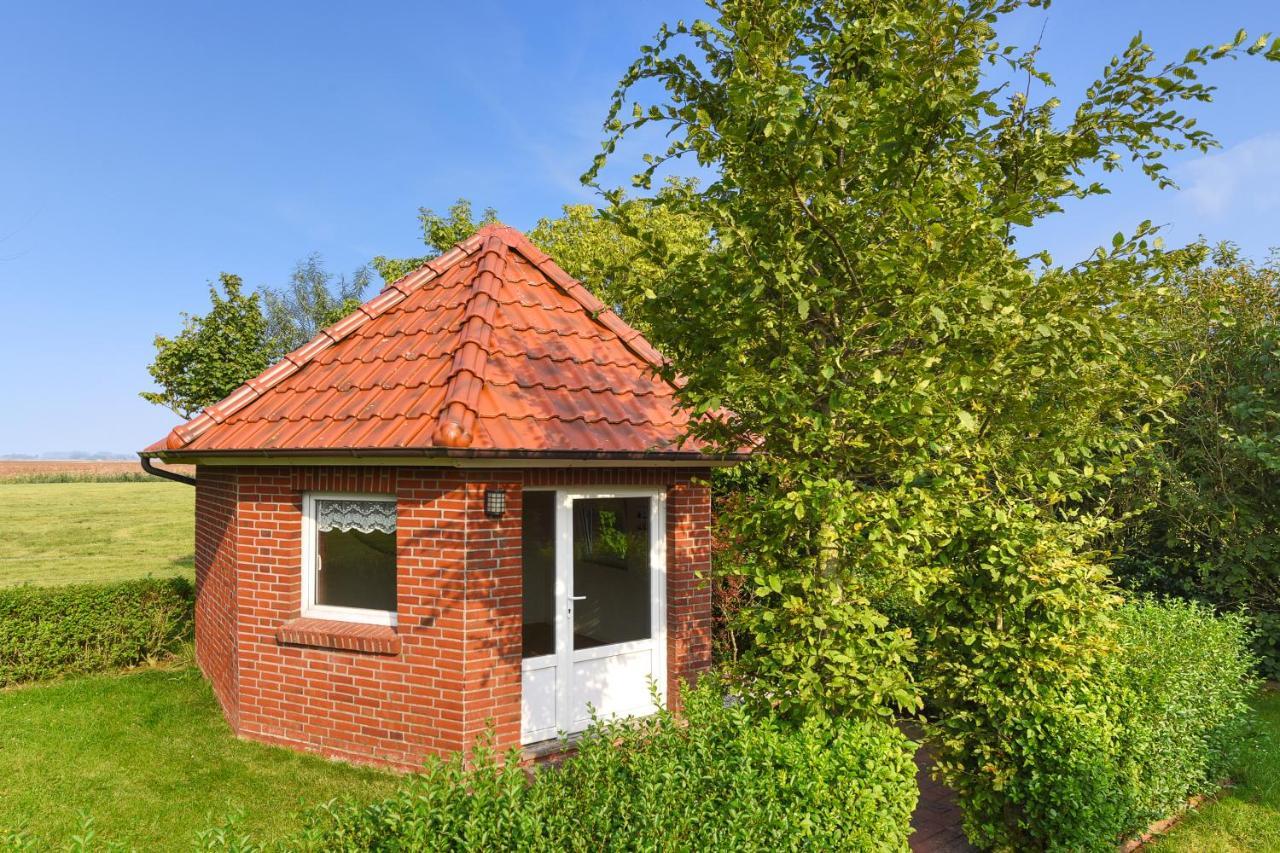 Ferienwohnungen Im Haus Flinthoern Neuharlingersiel Esterno foto