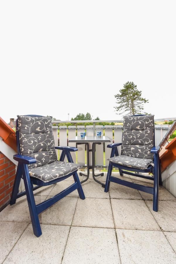 Ferienwohnungen Im Haus Flinthoern Neuharlingersiel Esterno foto