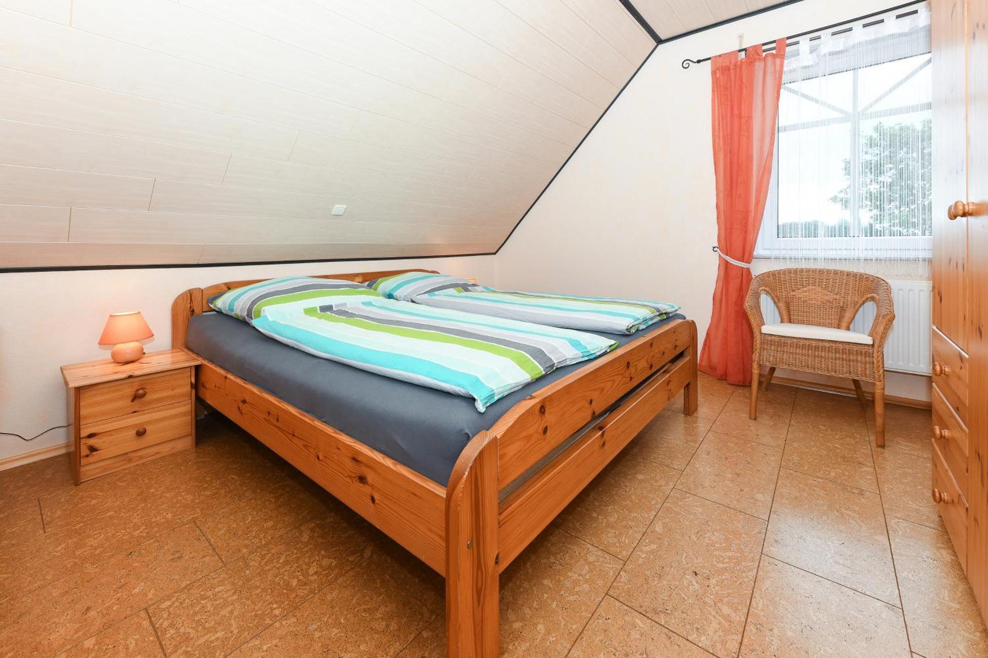 Ferienwohnungen Im Haus Flinthoern Neuharlingersiel Esterno foto